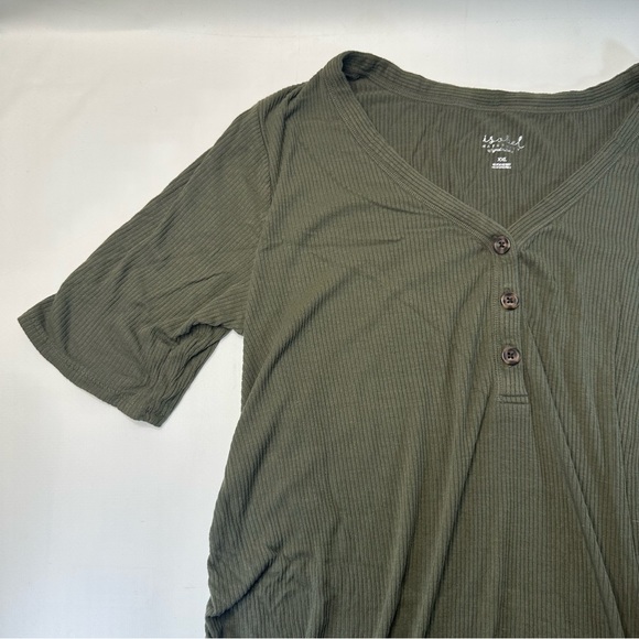 Ingrid and Isabel Maternity Button Shirt Womens Top XXL Olive Ribbed Stretch - Picture 2 of 12